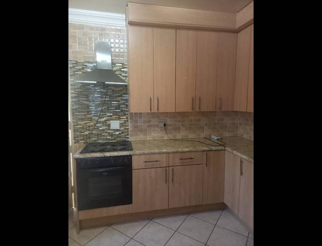 3 BEDROOM HOUSE FOR SALE IN THE ORCHARDS